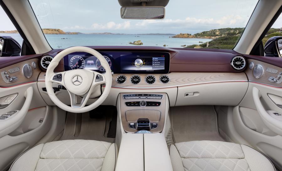 Торпедо Mercedes-Benz E400 Cabriolet 25th Anniversary 2017 года  (WW) (фото 23 из 44)